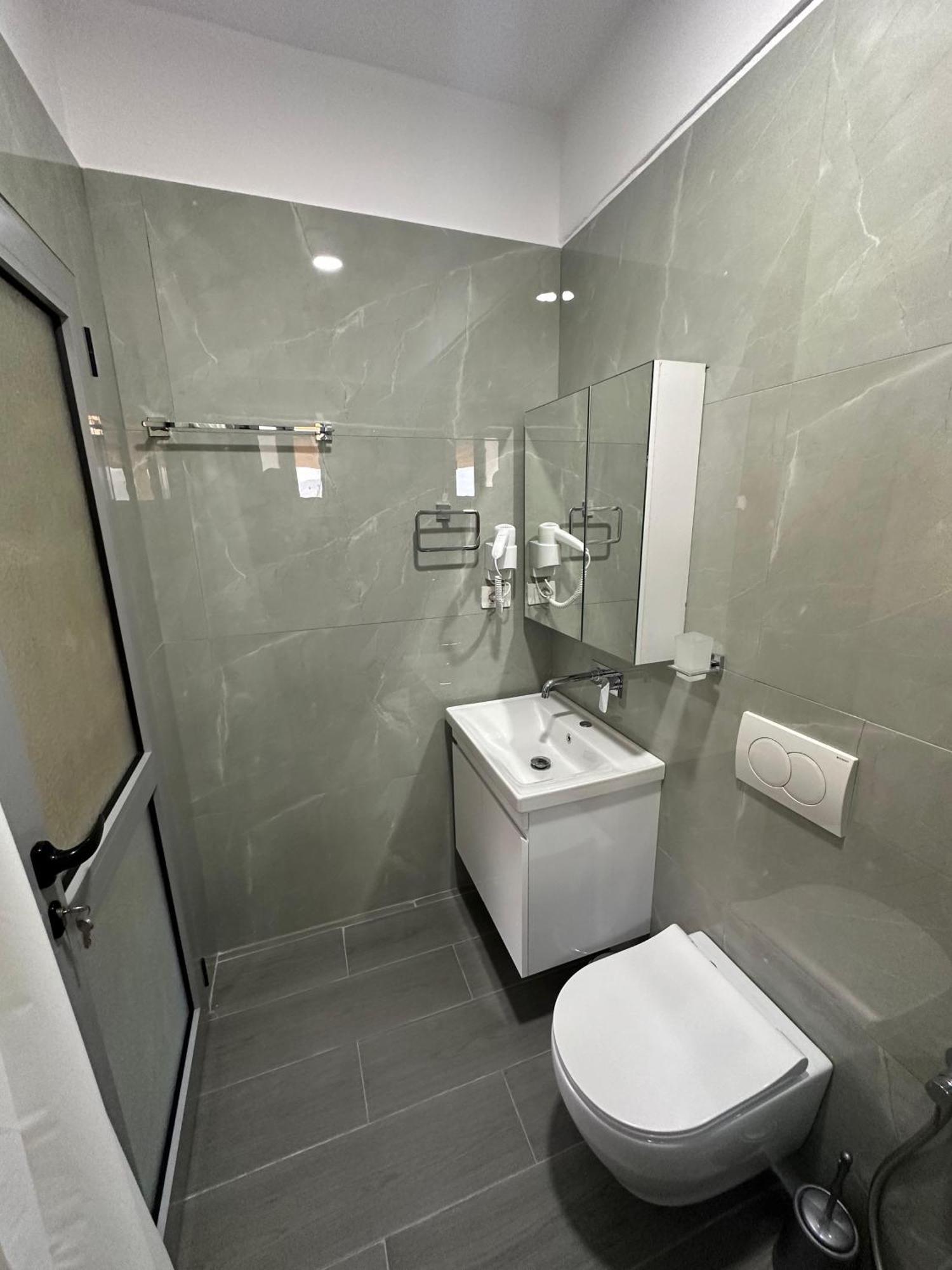 River Bridge Private Room Gjirokastër المظهر الخارجي الصورة